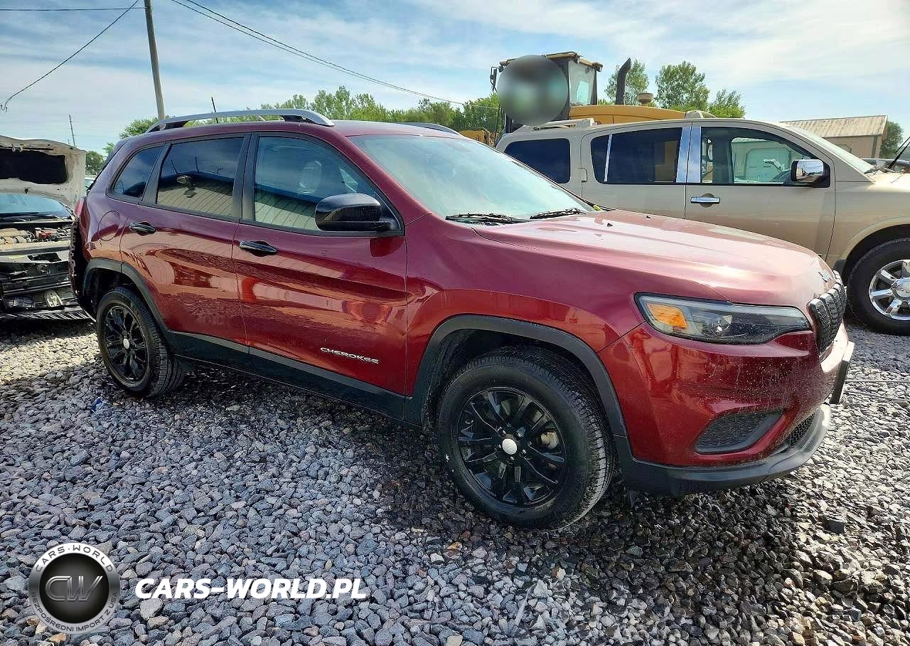 2020 Jeep Cherokee Latitude VIN:1C4PJMCB6LD540823 - 4