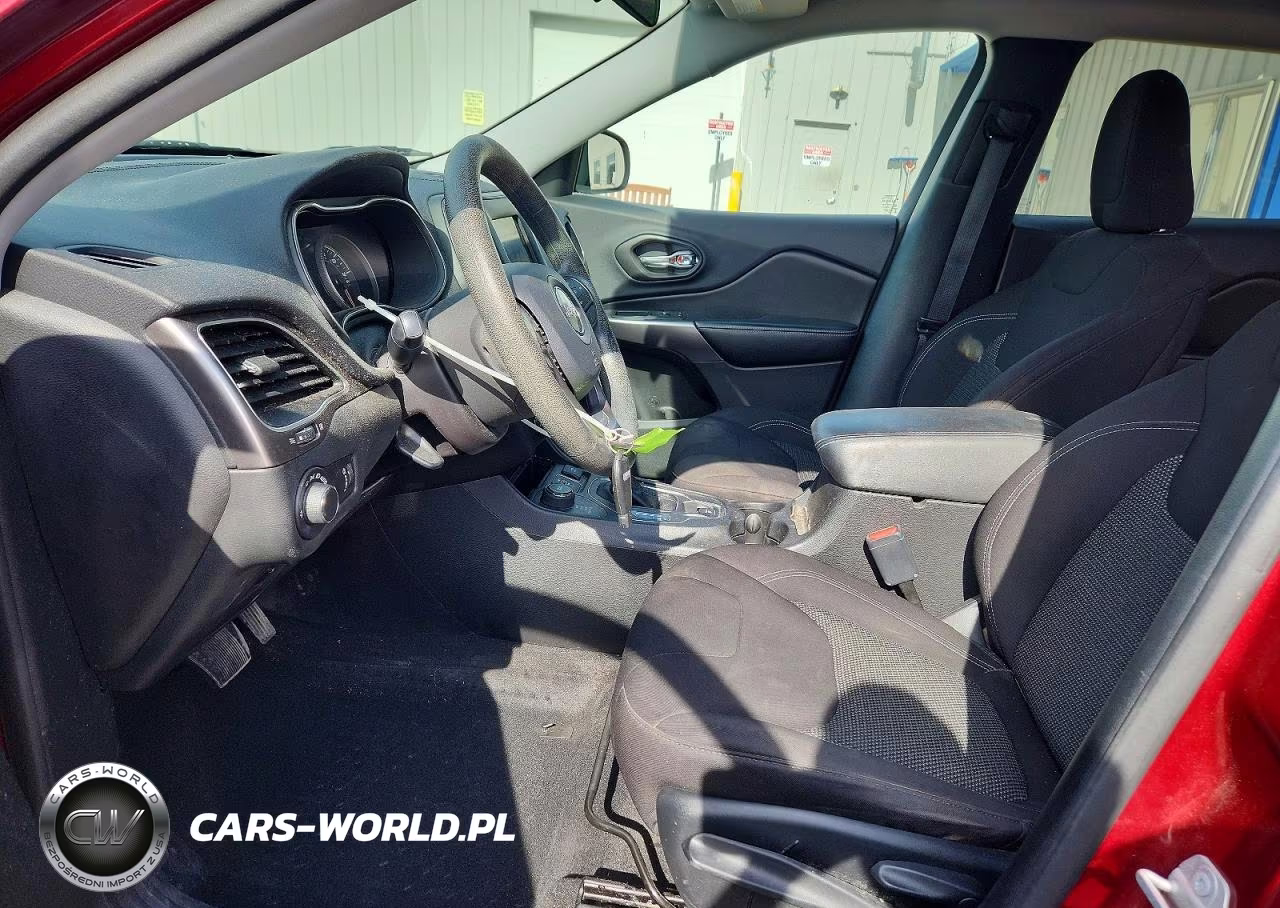 2020 Jeep Cherokee Latitude VIN:1C4PJMCB6LD540823 - 7