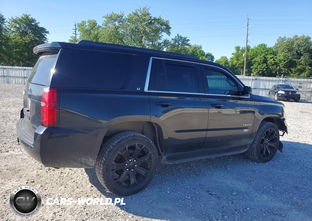 2017 Chevrolet Tahoe K1500 Lt VIN:1GNSKBKC9HR131870 - 3
