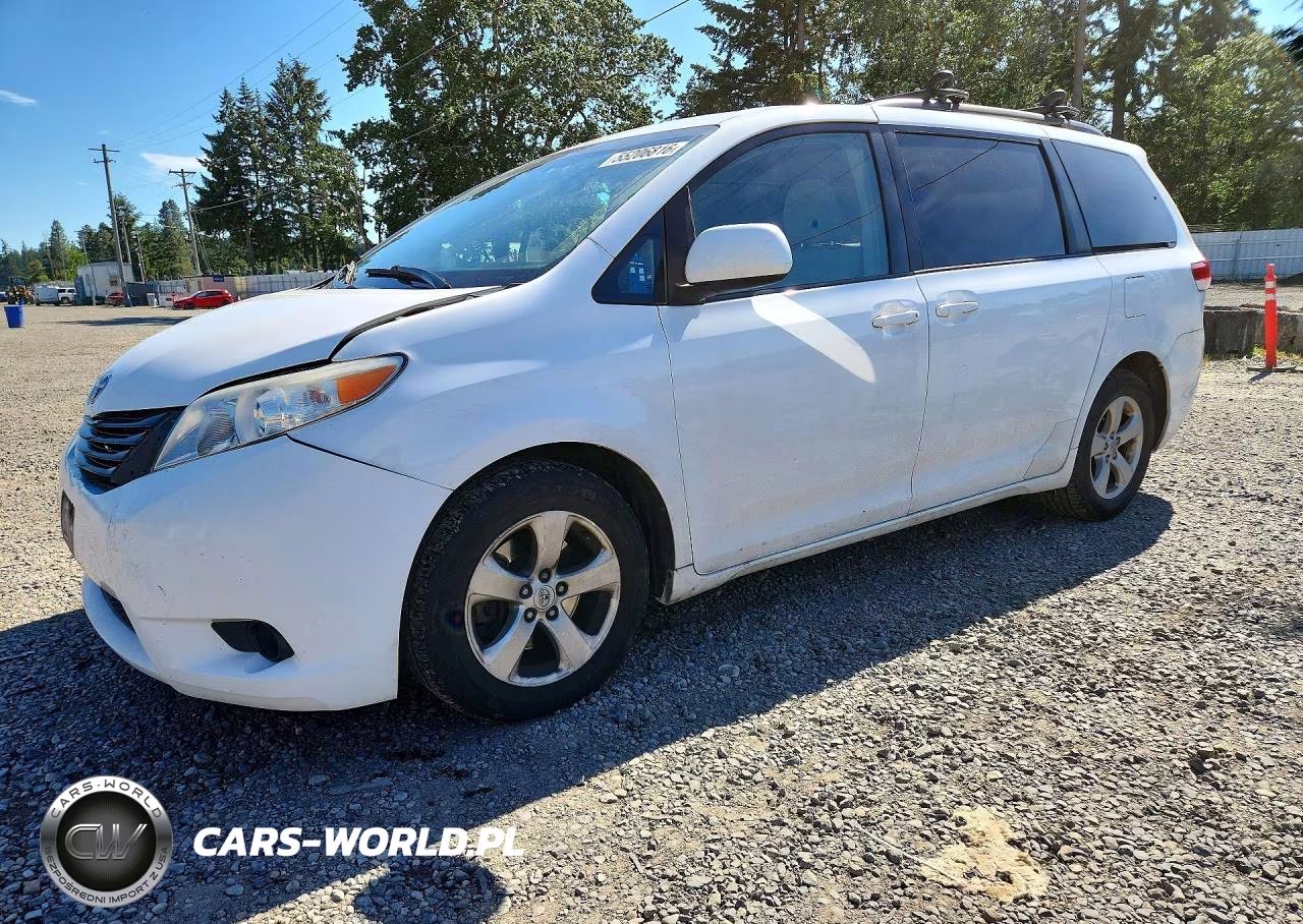 2014 Toyota Sienna Le