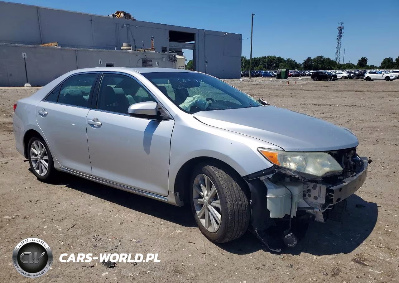 2014 Toyota Camry Xle VIN:4T4BF1FK7ER371003 - 4