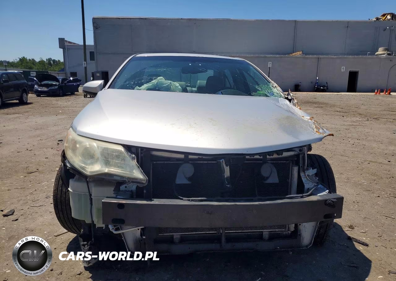 2014 Toyota Camry Xle VIN:4T4BF1FK7ER371003 - 5