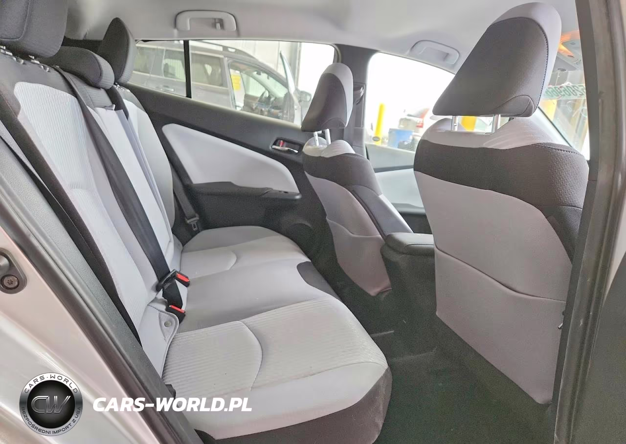 2017 Toyota Prius Two VIN:JTDKBRFU8H3035655 - 10
