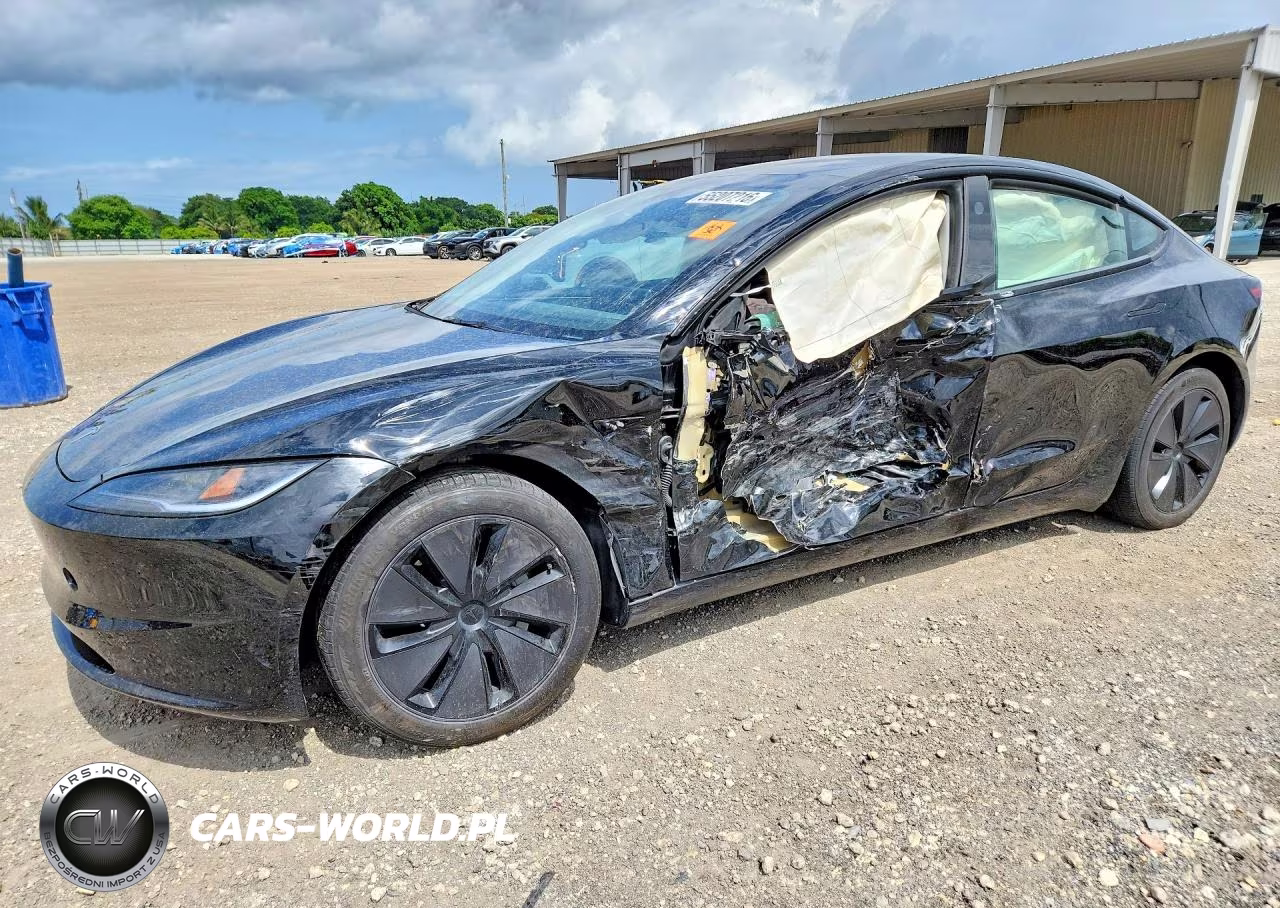 2024 Tesla Model 3 VIN:5YJ3E1EA5RF857158 - 1