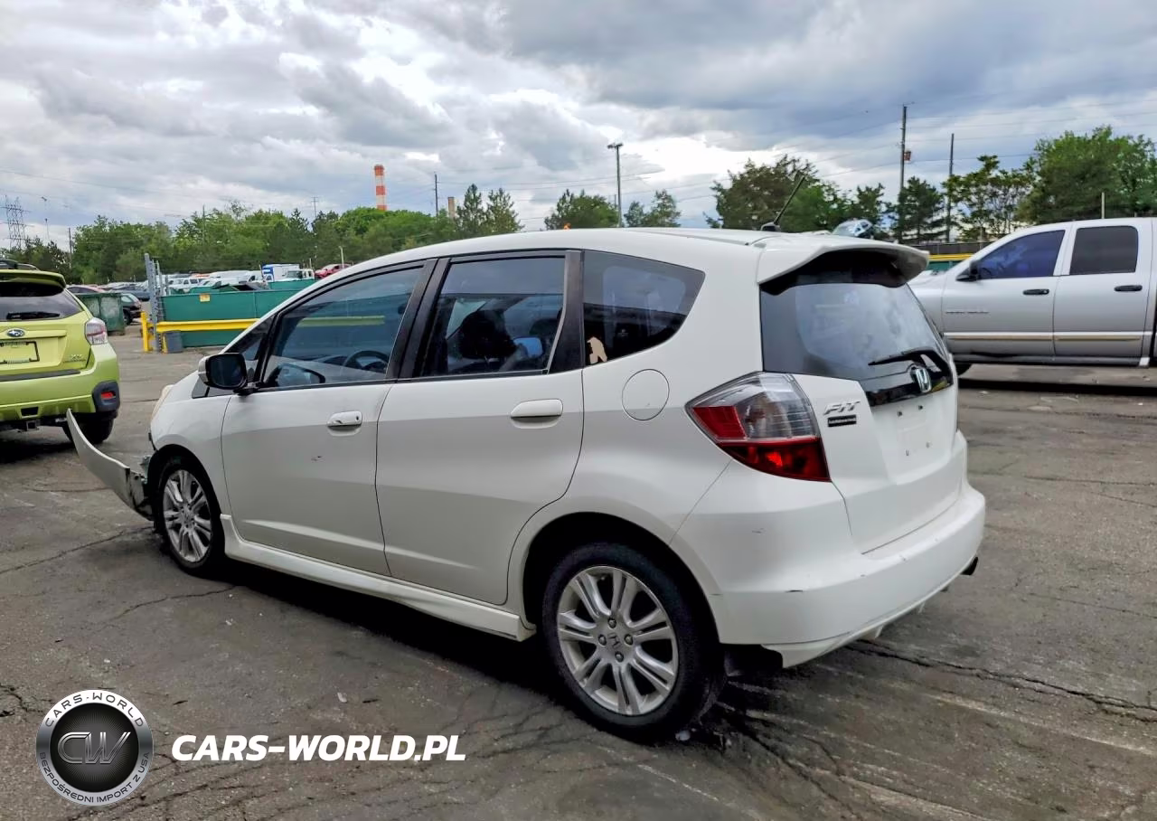 2010 Honda Fit Sport VIN:JHMGE8H4XAC033740 - 2