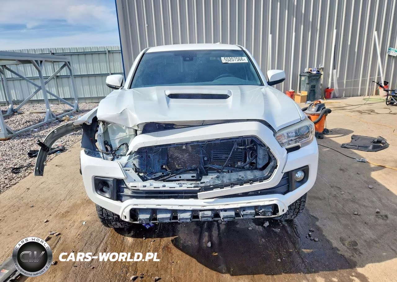 2018 Toyota Tacoma Trd Sport VIN:3TMCZ5AN6JM188208 - 5