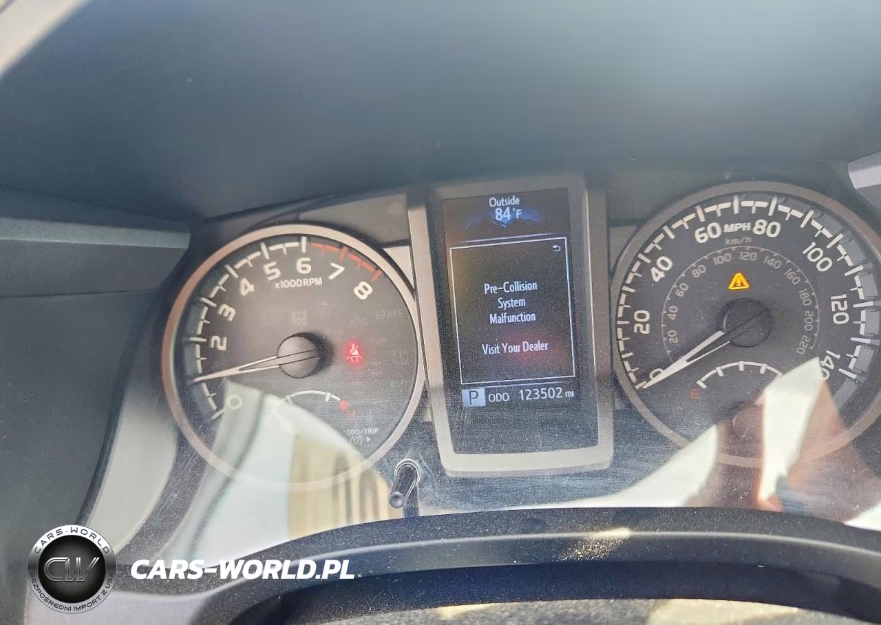 2018 Toyota Tacoma Trd Sport VIN:3TMCZ5AN6JM188208 - 9