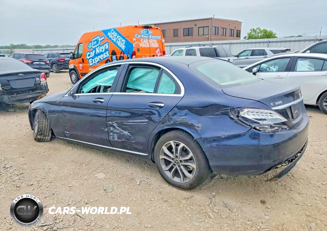 2017 Mercedes-Benz C 300 4Matic VIN:55SWF4KB8HU223915 - 2