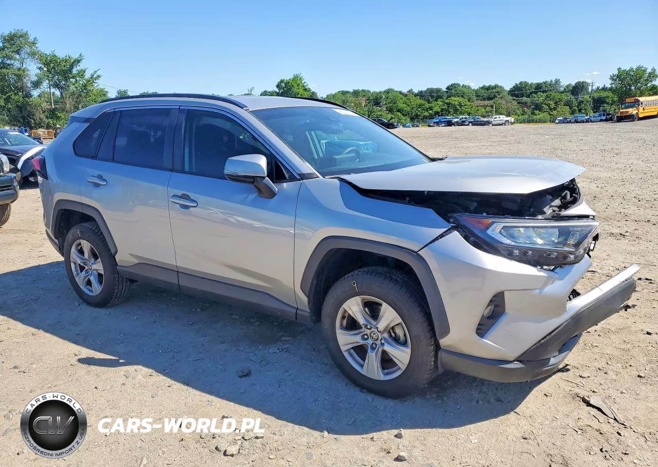2021 Toyota Rav4 Xle VIN:2T3P1RFV8MW192739 - 4