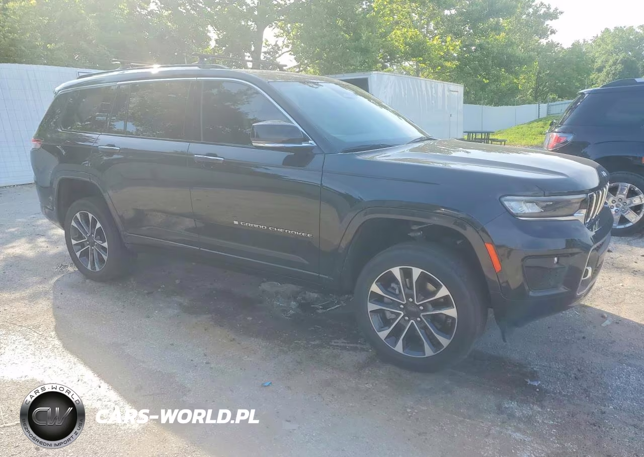 2023 Jeep Grand Cherokee L Overland VIN:1C4RJKDG7P8831076 - 4