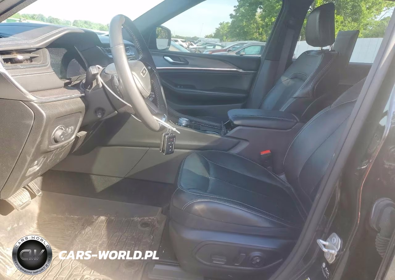 2023 Jeep Grand Cherokee L Overland VIN:1C4RJKDG7P8831076 - 7