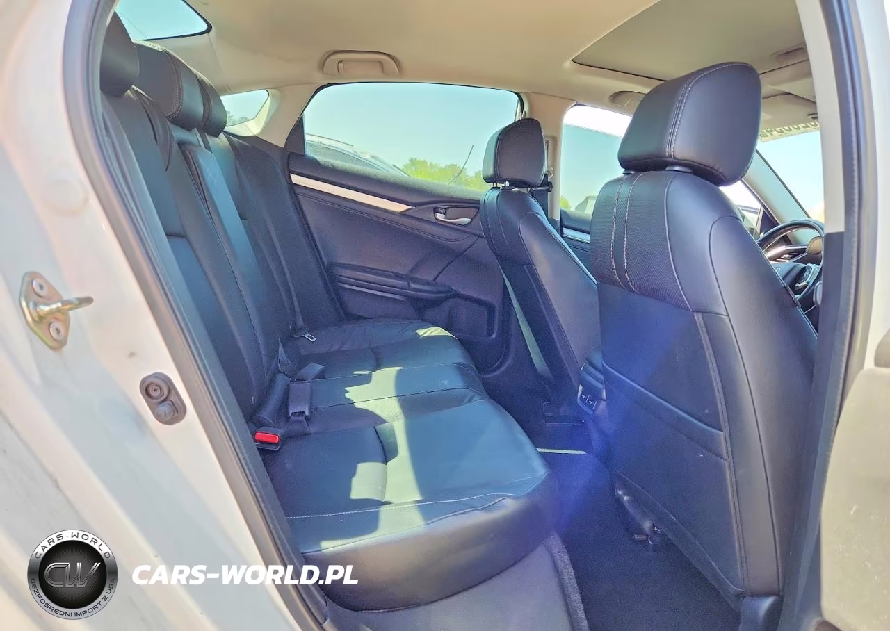 2016 Honda Civic Touring VIN:2HGFC1F97GH650108 - 10