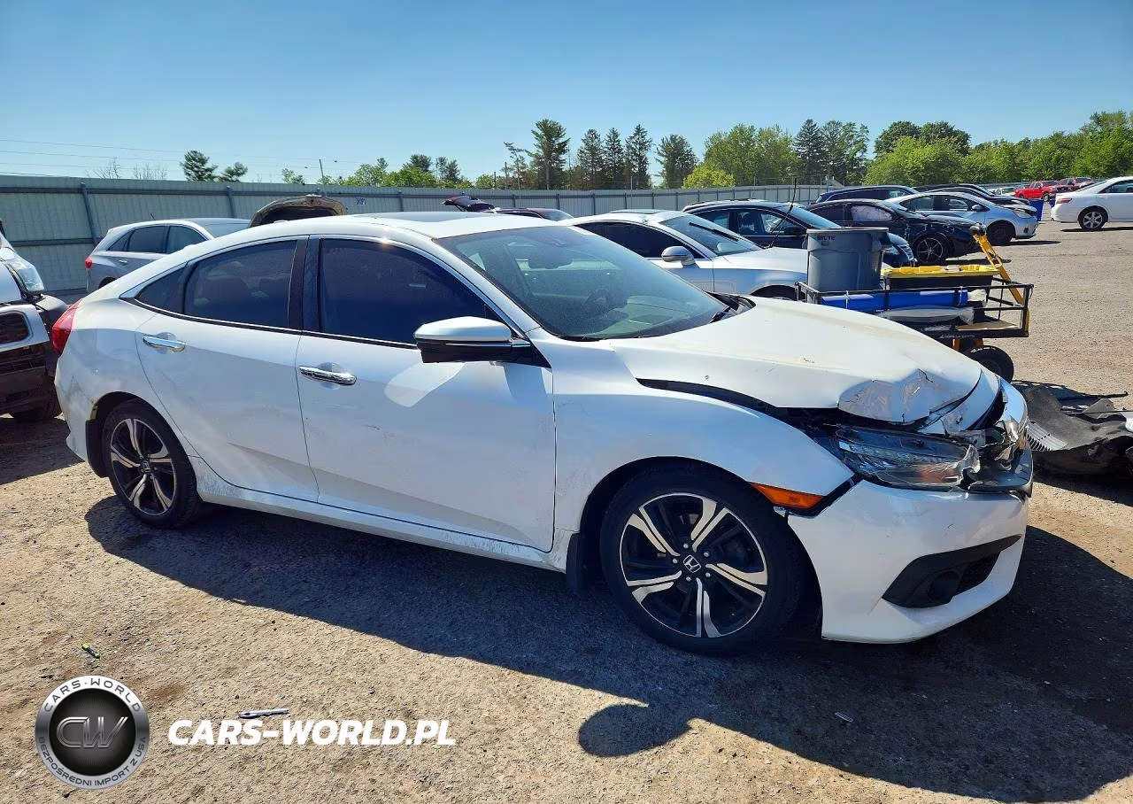 2016 Honda Civic Touring VIN:2HGFC1F97GH650108 - 4