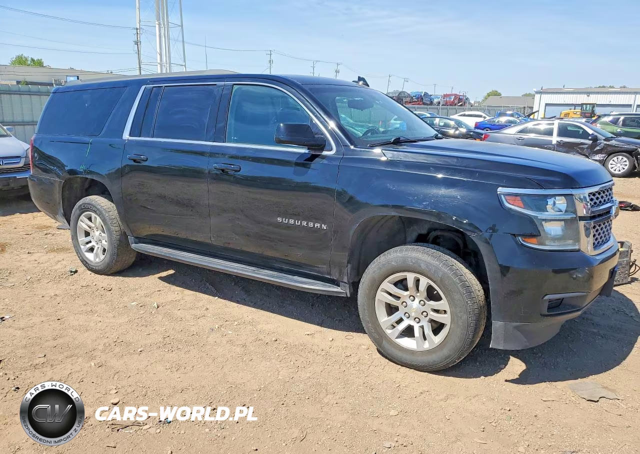 2017 Chevrolet Suburban C1500 Ls VIN:1GNSCGKC4HR125307 - 4
