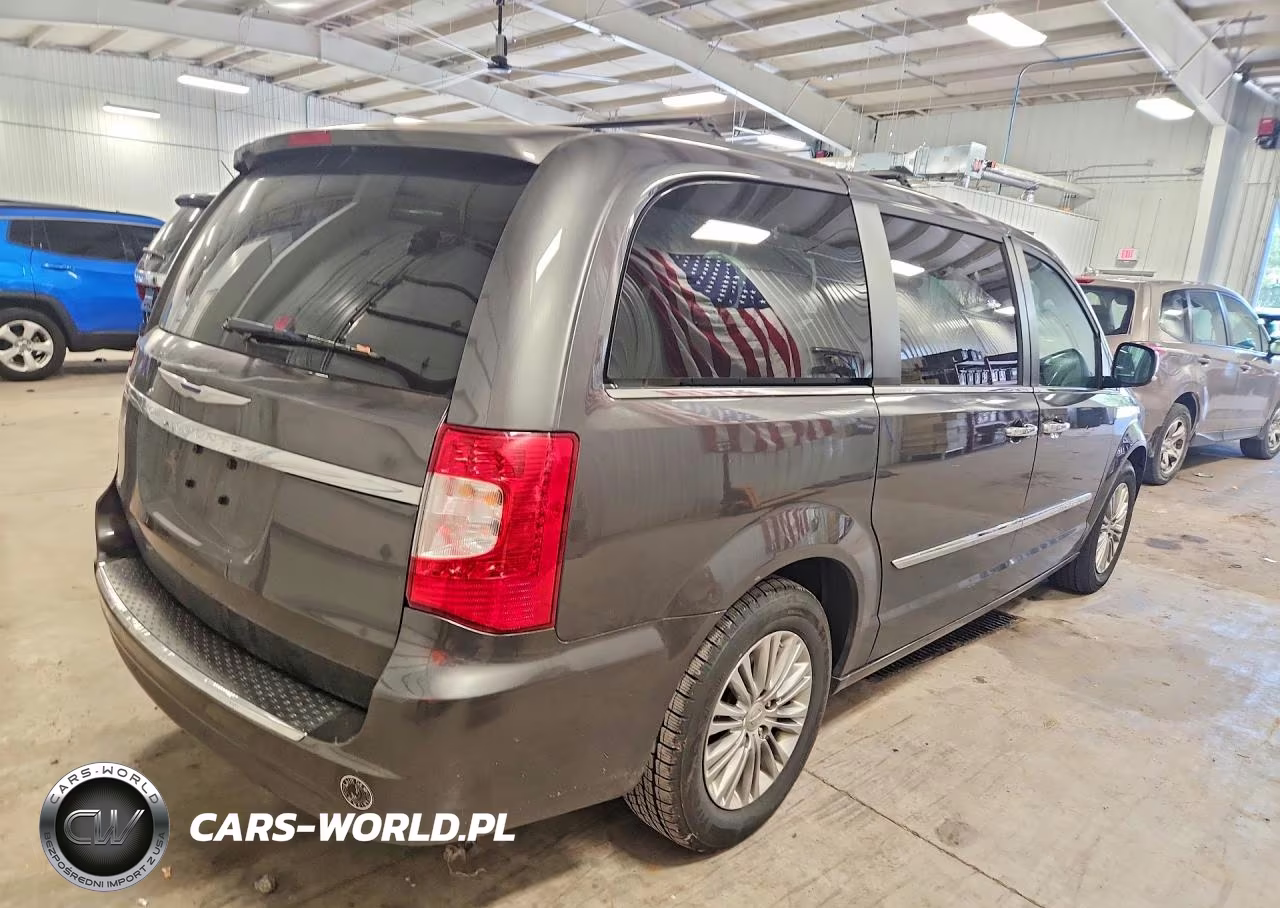 2015 Chrysler Town & Country Touring L VIN:2C4RC1CG4FR674423 - 3