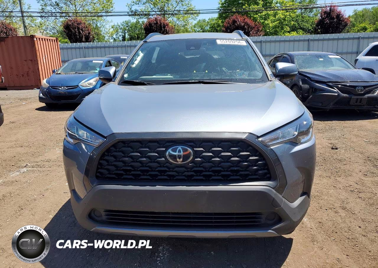 2022 Toyota Corolla Cross Le VIN:7MUBAABG2NV022212 - 5