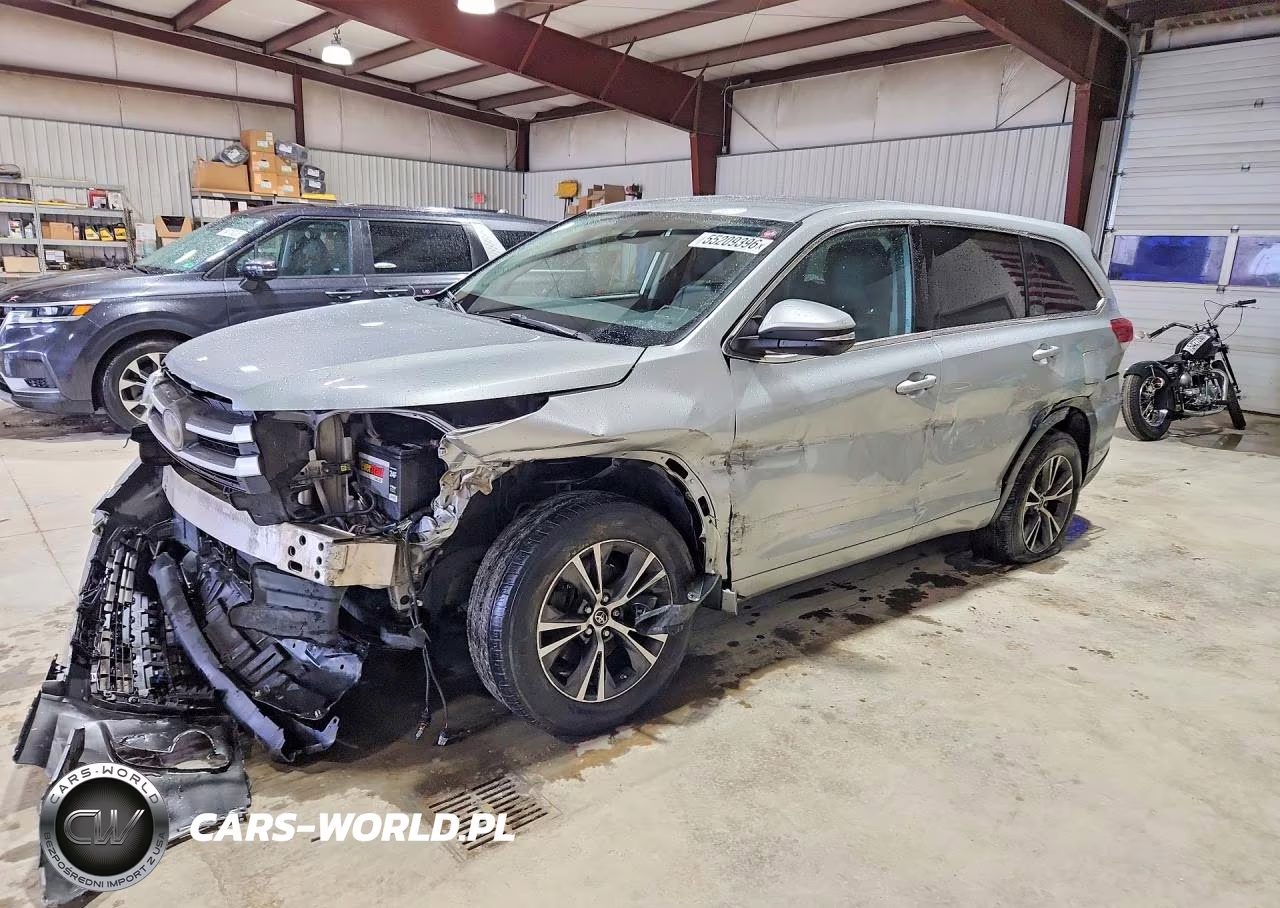 2018 Toyota Highlander Le