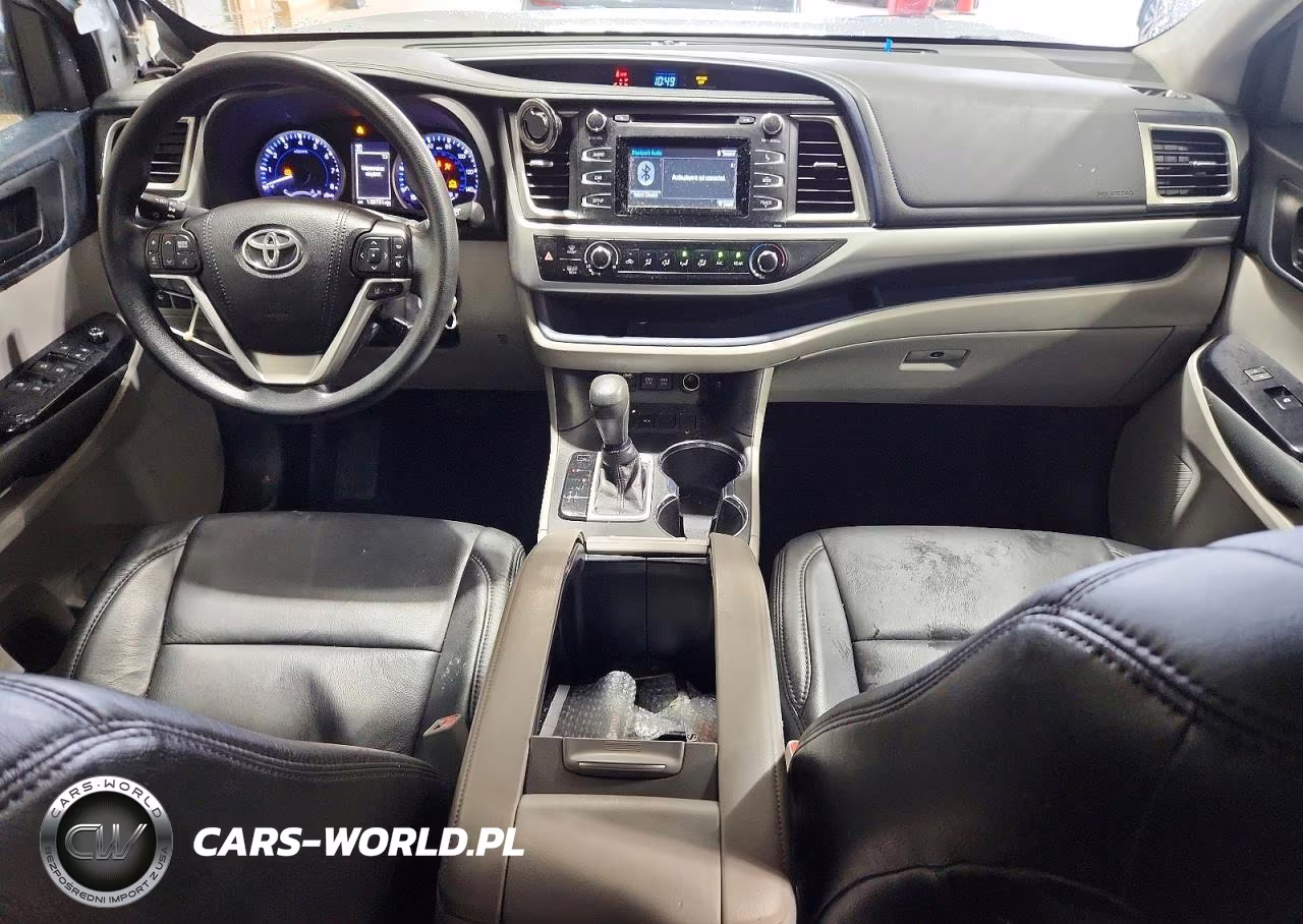 2018 Toyota Highlander Le VIN:5TDZARFH0JS035819 - 8