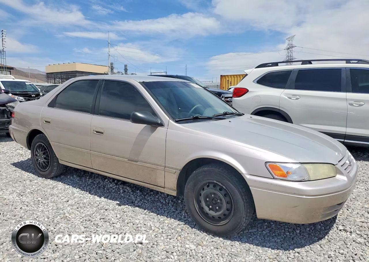 1999 Toyota Camry Le VIN:4T1BG22KXXU418370 - 4