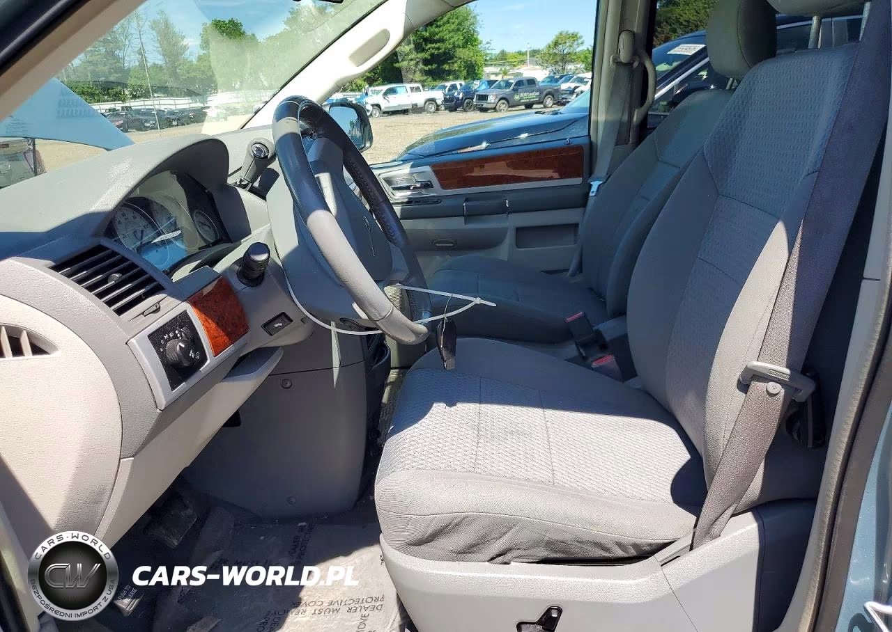 2009 Chrysler Town & Country Touring VIN:2A8HR54109R527900 - 7