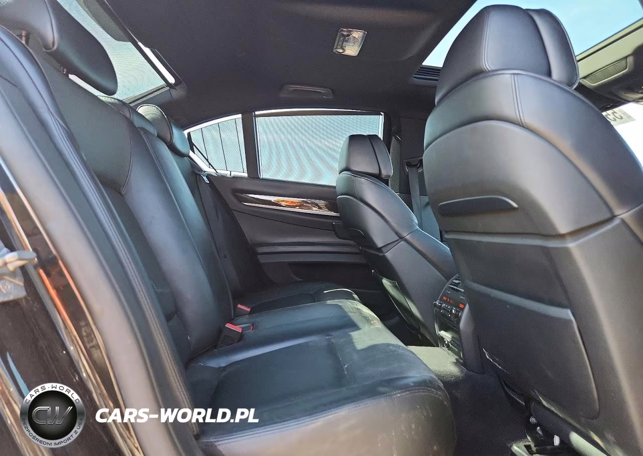2012 BMW 750 Xi VIN:WBAKC6C55CDX99486 - 10