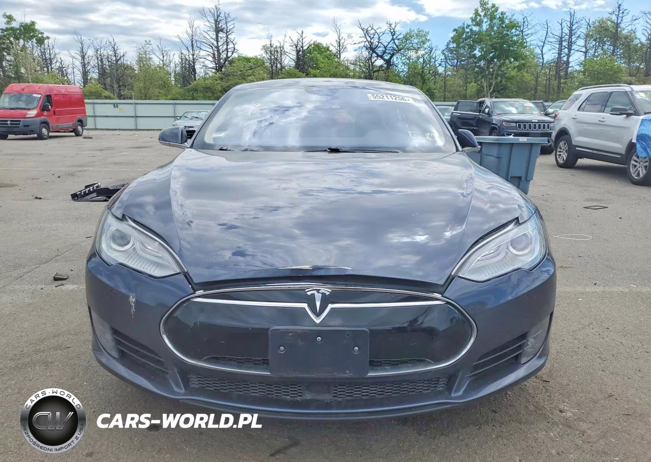 2015 Tesla Model S VIN:5YJSA1E11FF116590 - 5