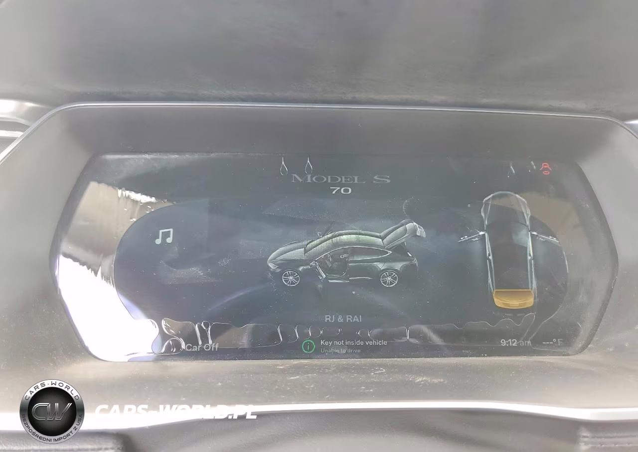 2015 Tesla Model S VIN:5YJSA1E11FF116590 - 9