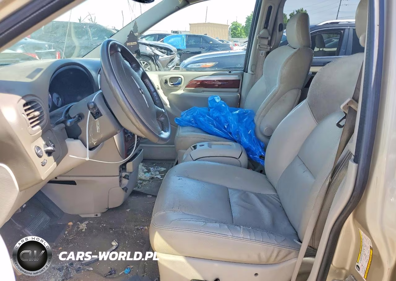 2005 Chrysler Town & Country Limited VIN:2C8GP64L55R229609 - 7