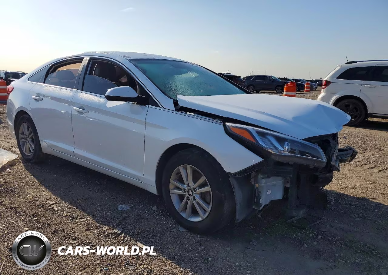 2016 Hyundai Sonata Se VIN:5NPE24AF4GH264782 - 4