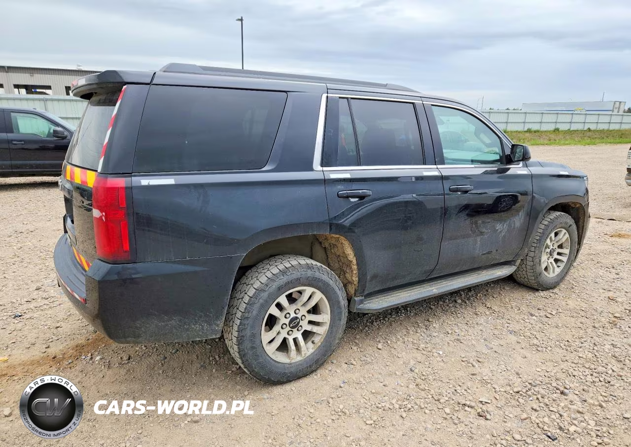 2018 Chevrolet Tahoe K1500 Lt VIN:1GNSKBKC8JR117402 - 3