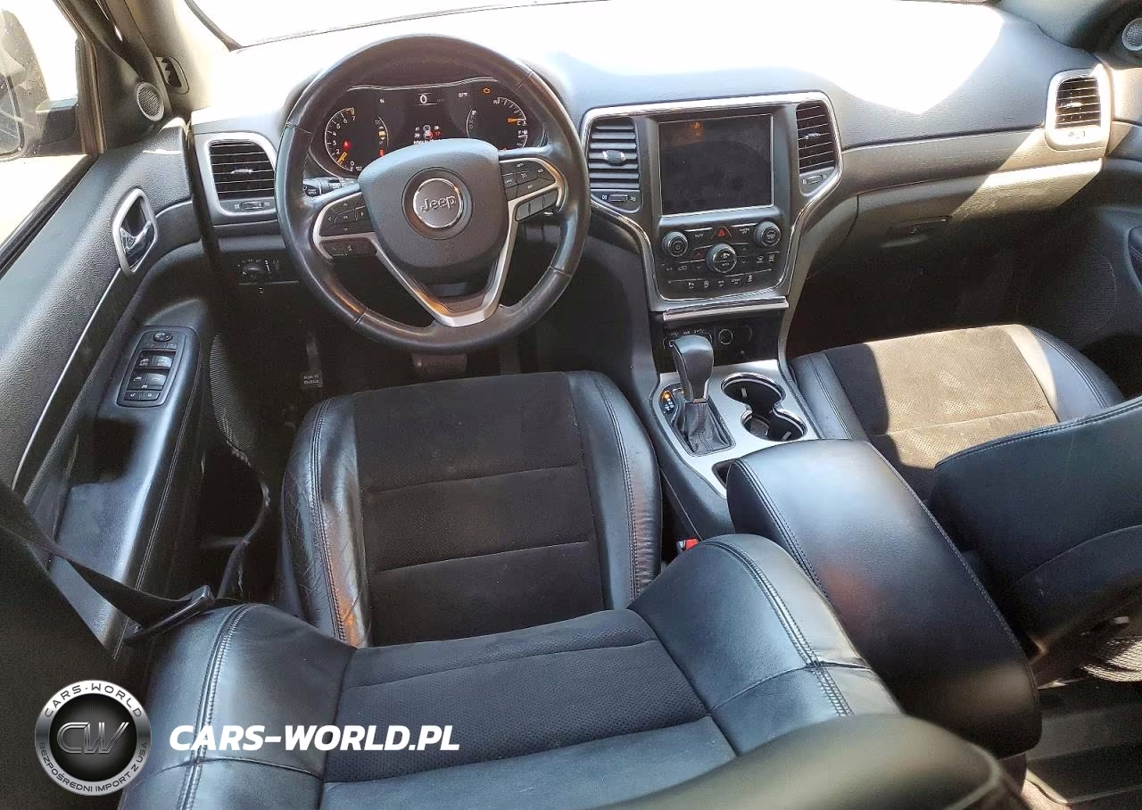 2018 Jeep Grand Cherokee Laredo VIN:1C4RJFAG4JC135923 - 8
