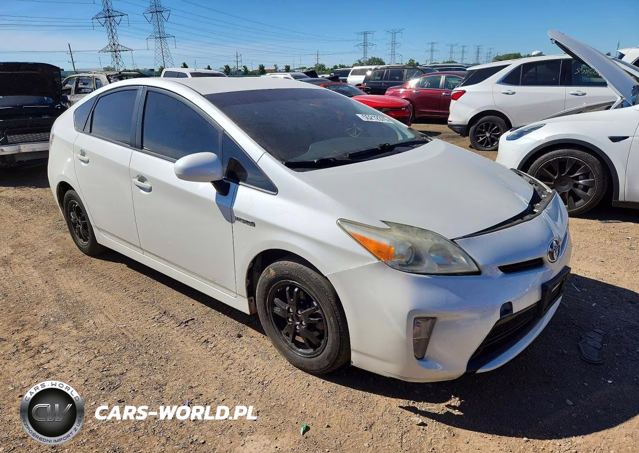2015 Toyota Prius Two VIN:JTDKN3DU9F1928045 - 4
