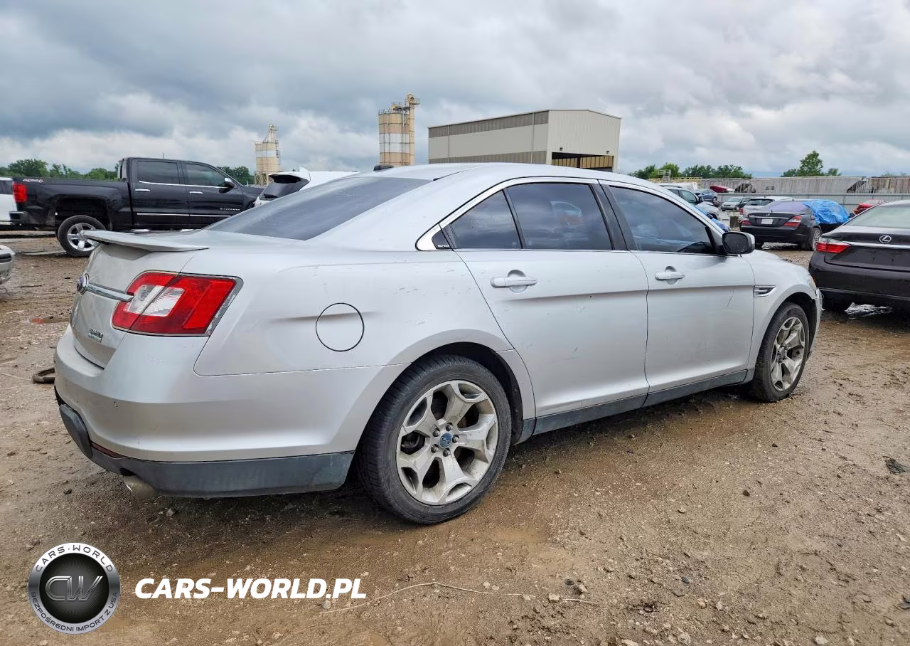 2010 Ford Taurus Sho VIN:1FAHP2KT9AG107743 - 3