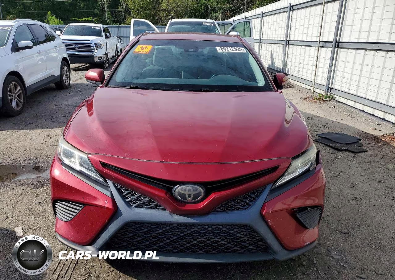 2018 Toyota Camry Se VIN:4T1B11HK2JU645336 - 5
