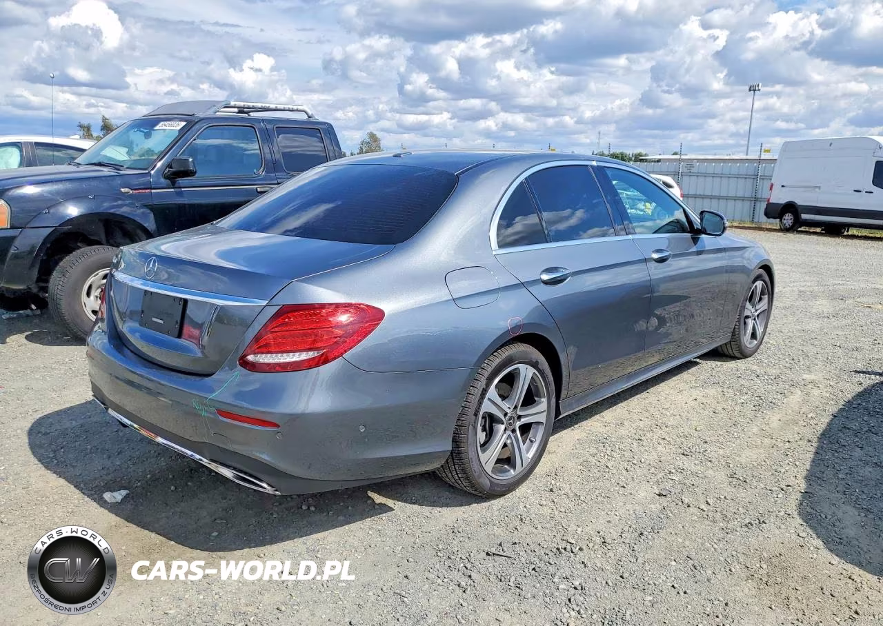 2020 Mercedes-Benz E 350 VIN:WDDZF8DB1LA716152 - 3