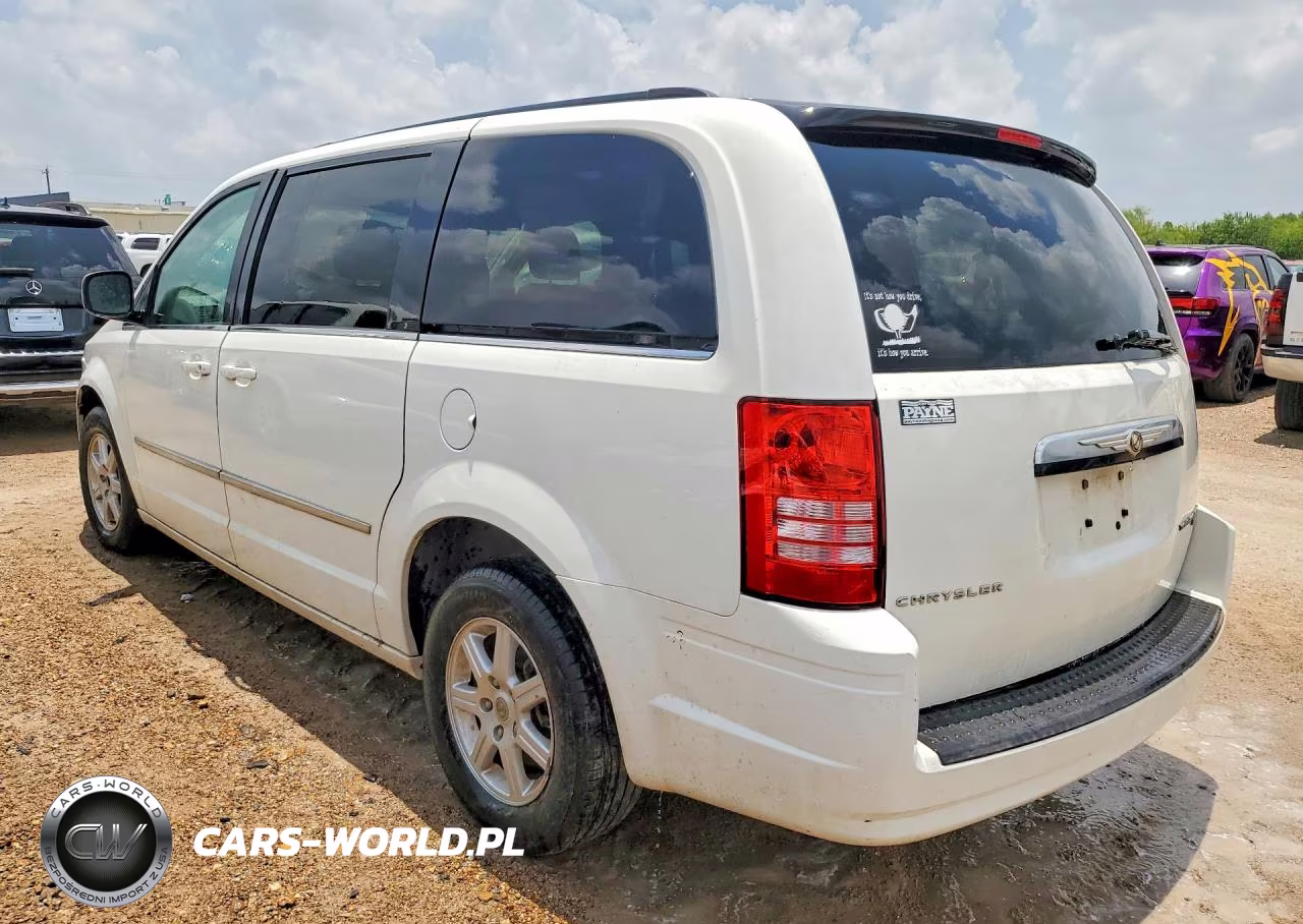 2010 Chrysler Town & Country Touring VIN:2A4RR5D13AR460543 - 2