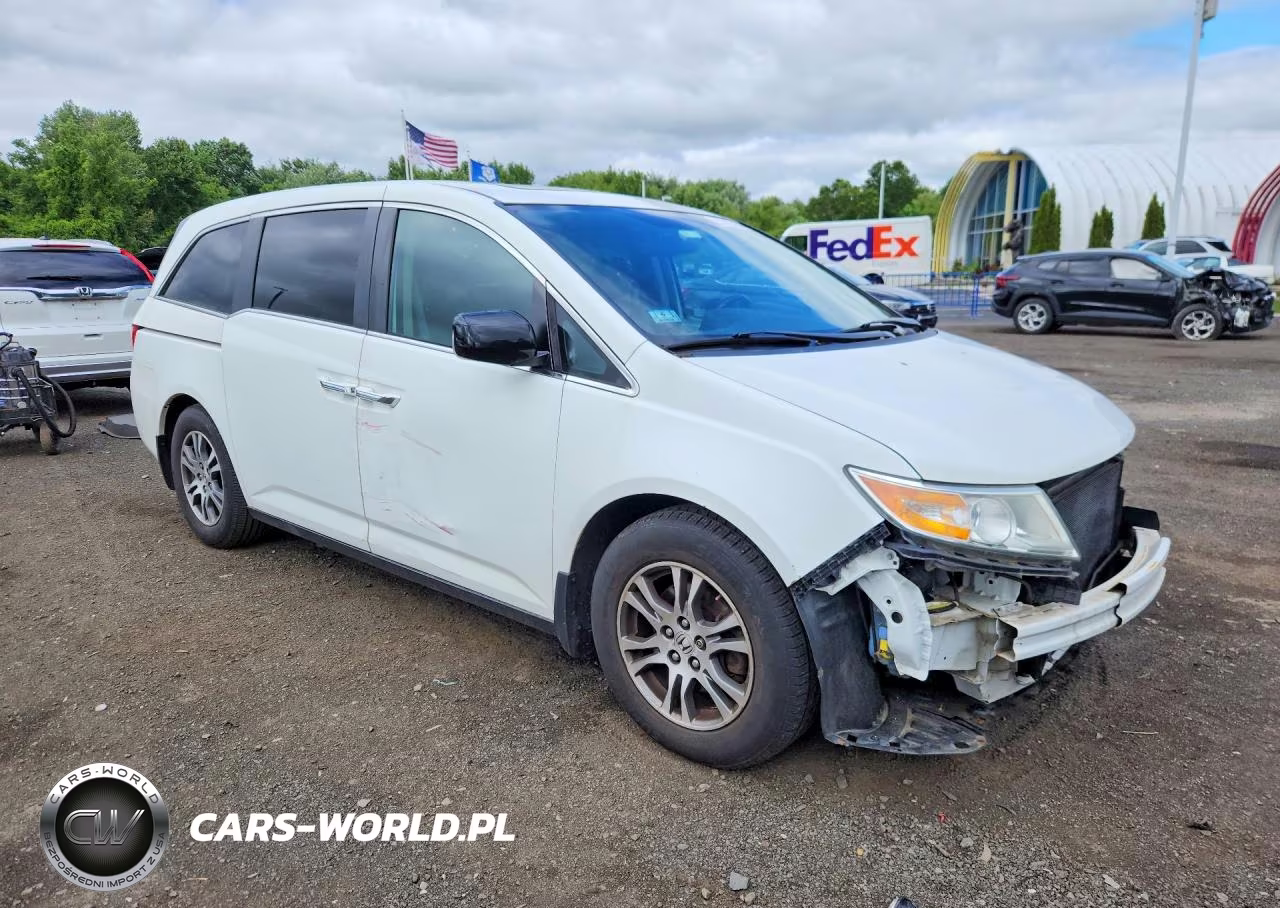2013 Honda Odyssey Exl VIN:5FNRL5H60DB013522 - 4