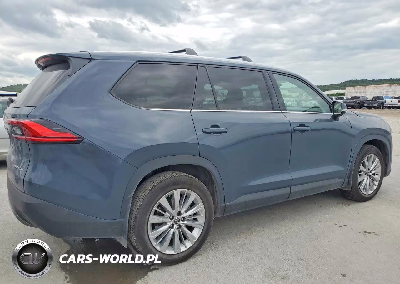 2024 Toyota Grand Highlander Platinum VIN:5TDAAAB52RS041109 - 3