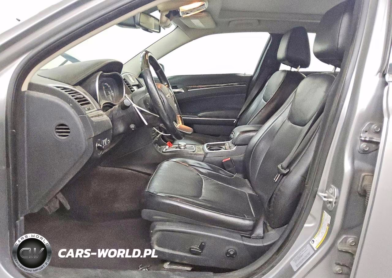 2017 Chrysler 300C VIN:2C3CCAEG9HH570378 - 7