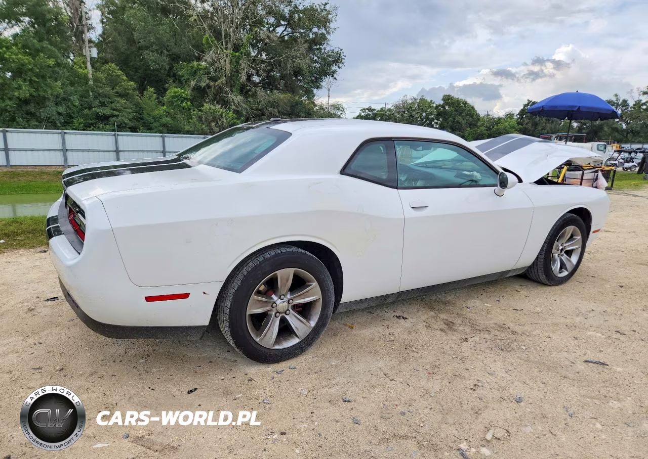 2016 Dodge Challenger Sxt VIN:2C3CDZAGXGH209547 - 3
