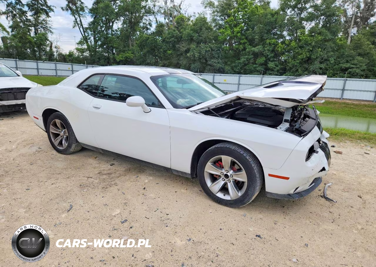2016 Dodge Challenger Sxt VIN:2C3CDZAGXGH209547 - 4