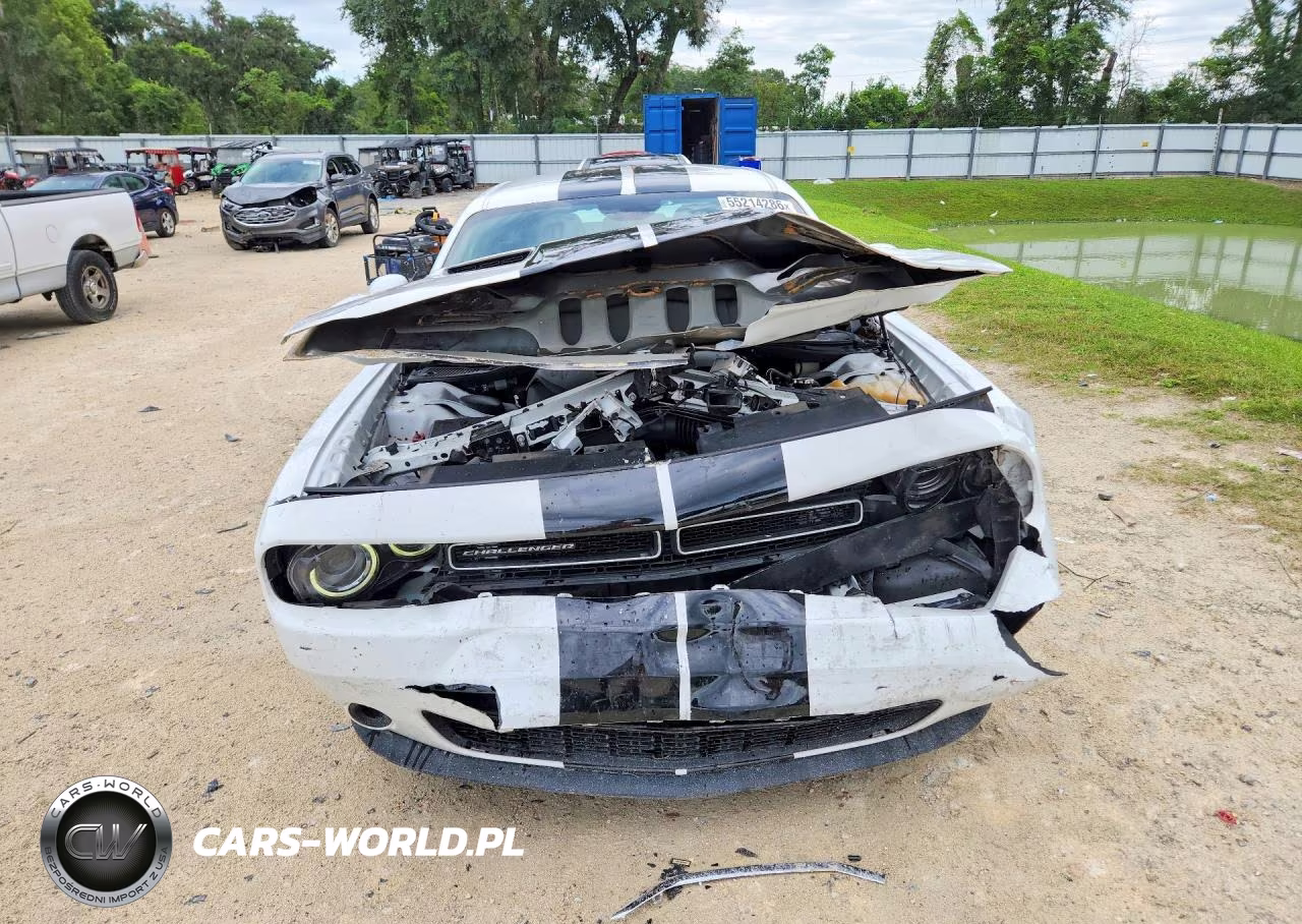 2016 Dodge Challenger Sxt VIN:2C3CDZAGXGH209547 - 5
