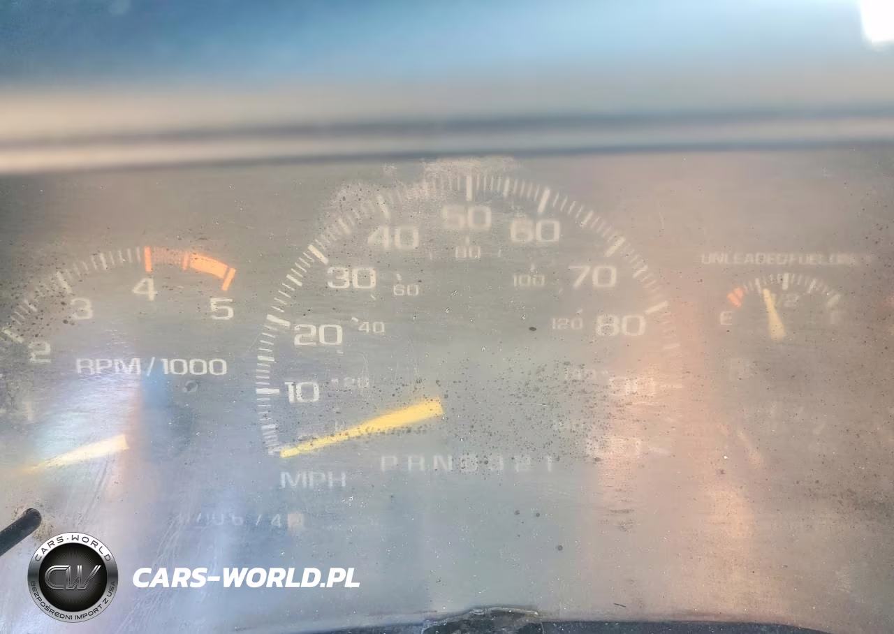 1996 Chevrolet Tahoe K1500 VIN:1GNEK13R4TJ415764 - 9