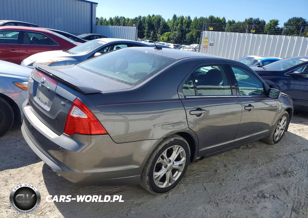 2012 Ford Fusion Se VIN:3FAHP0HA7CR134154 - 3