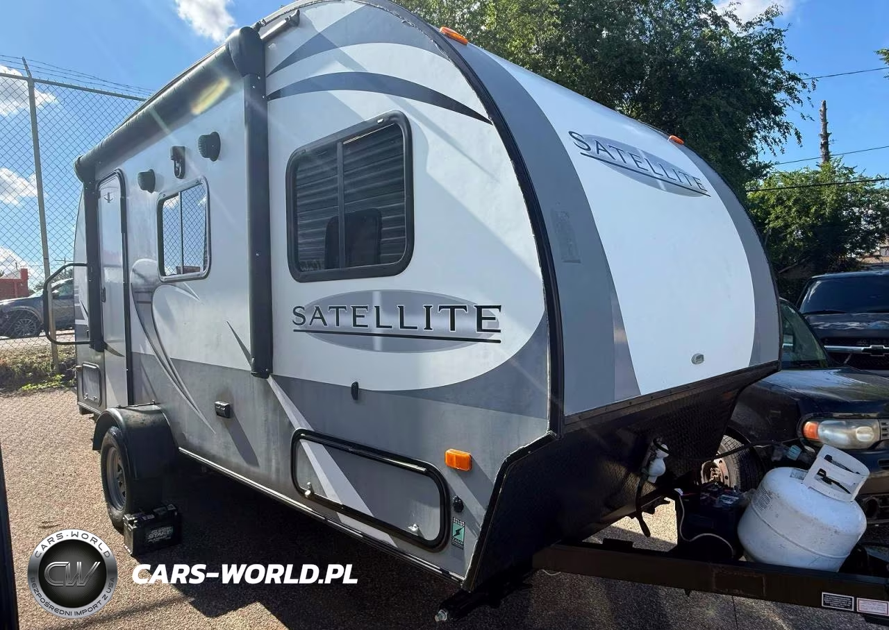 2017 Starcraft Satellite 17 Rb Rvs Slide-In Camper