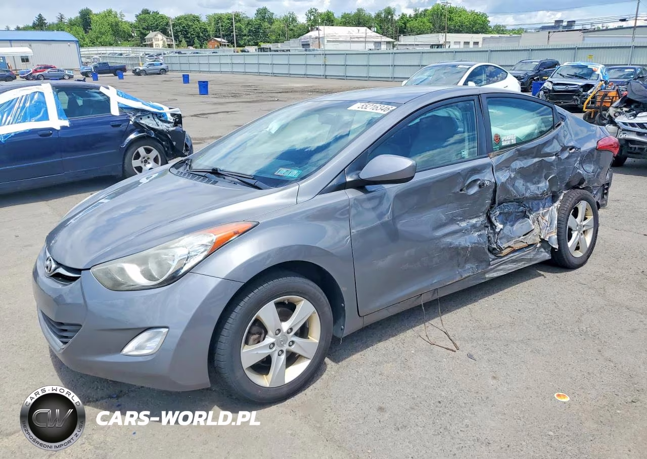 2013 Hyundai Elantra – zdjęcie 1 z 13