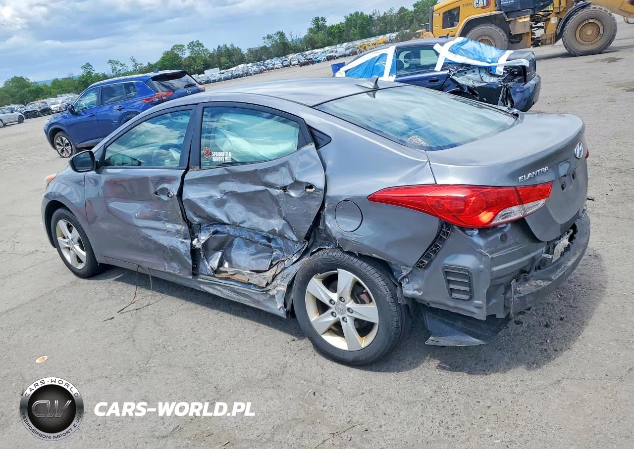 2013 Hyundai Elantra VIN:5NPDH4AE9DH426886 - 2