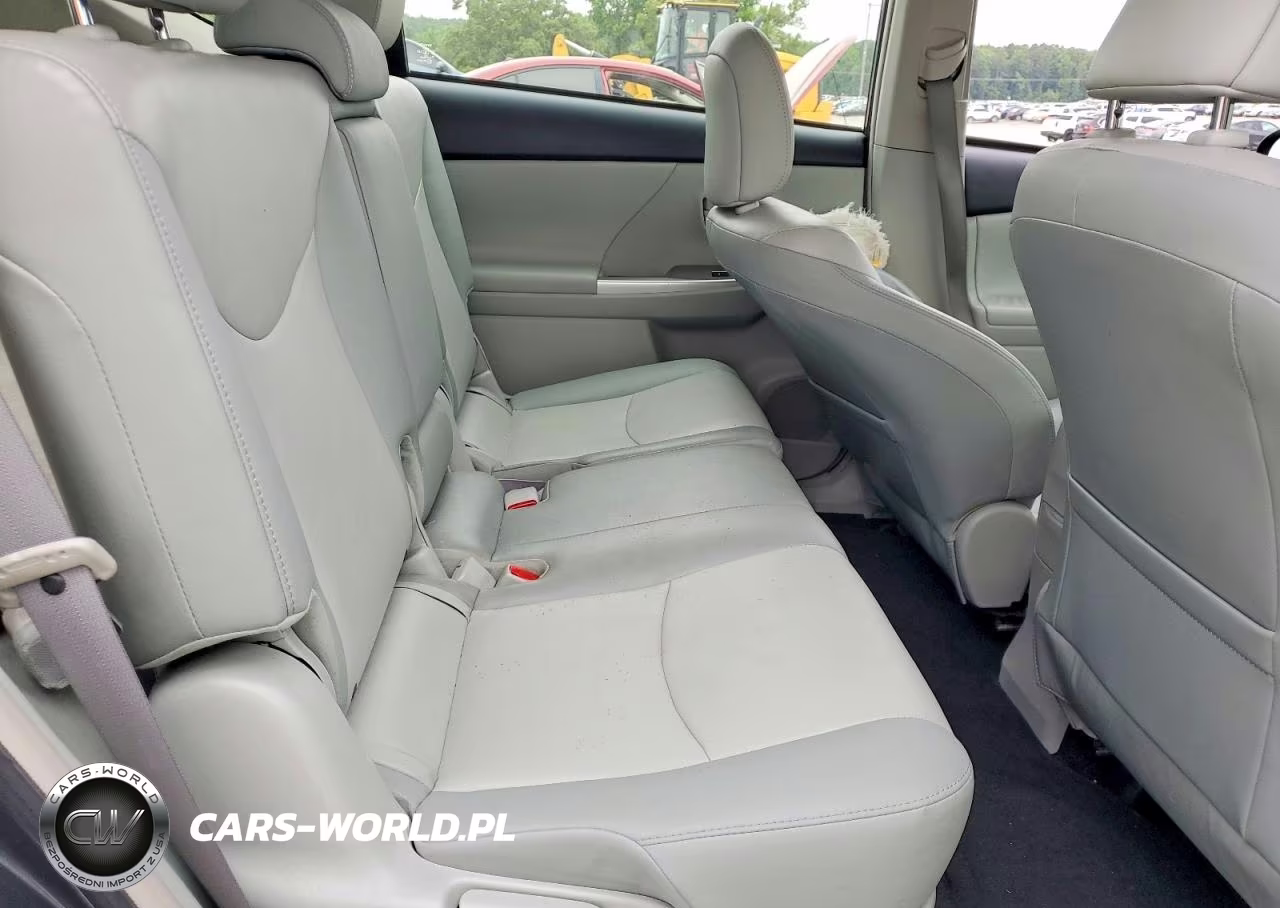 2013 Toyota Prius V Five VIN:JTDZN3EU4D3255194 - 10