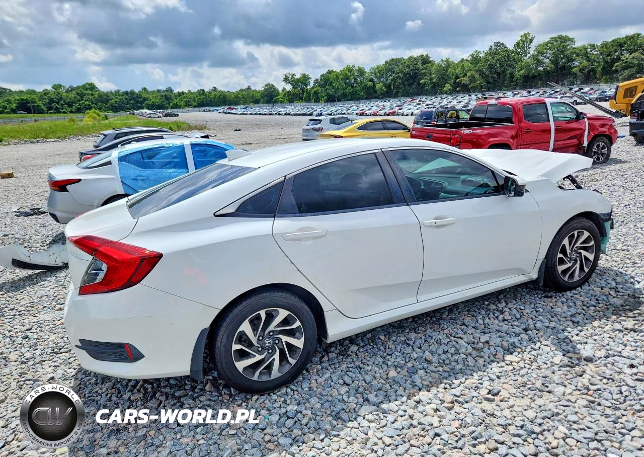 2018 Honda Civic Ex VIN:19XFC2F72JE010961 - 3