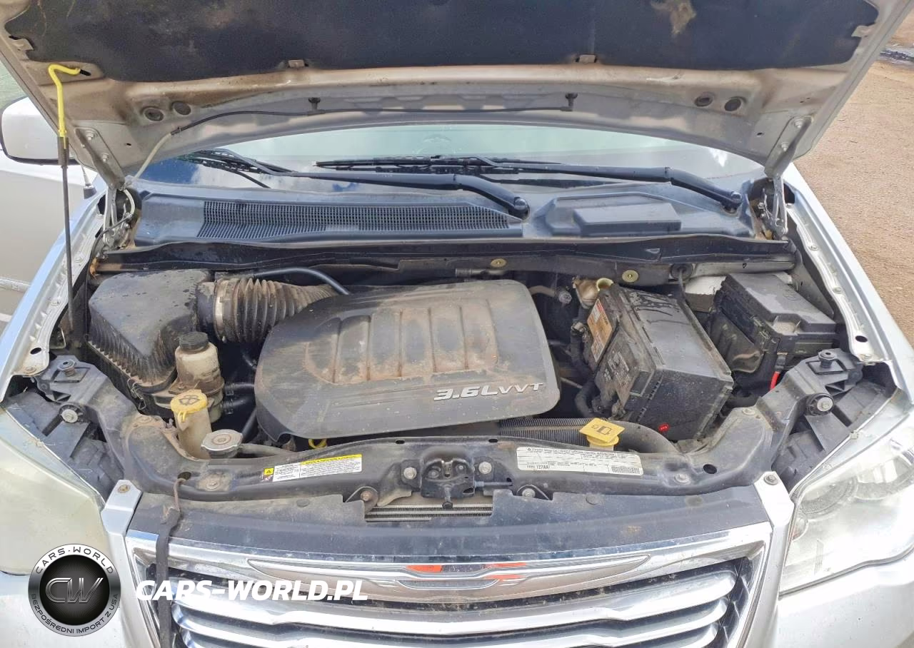 2011 Chrysler Town & Country Touring VIN:2A4RR5DG9BR720028 - 12